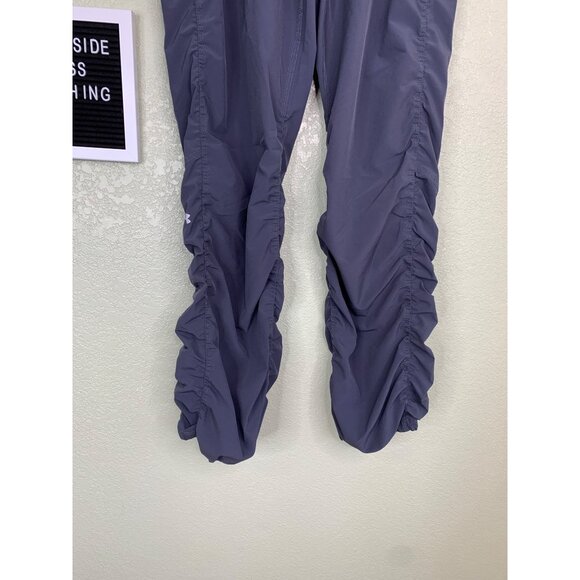 Under Armour Gray Loose Fit Adjustable Waistband Scrunched Leg Pants Size Medium - Picture 2 of 13